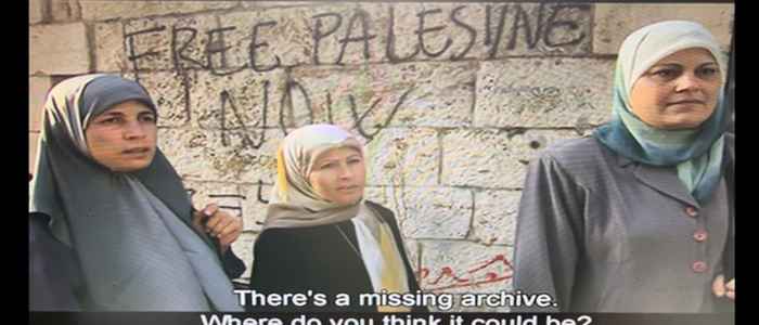 Still from Kings and Extras (Azza Al Hassan, 2004).
